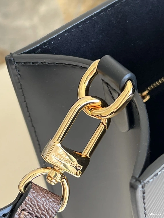 Frstbag ru LOUIS VUITTON PLAT PETIT SAC 0804